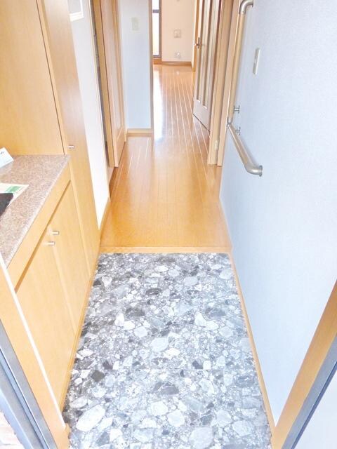 パインヒルズ参番館の物件内観写真