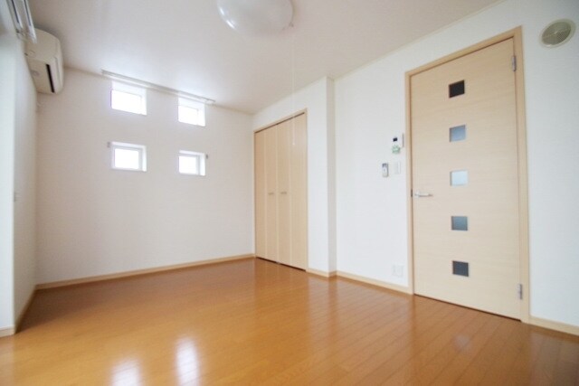 ヴァルム　ロイテの物件内観写真