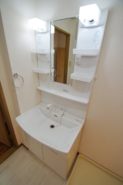 ヒルサイドタウンBの物件内観写真