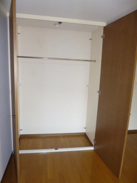 アムールグランシャリオ　の物件内観写真