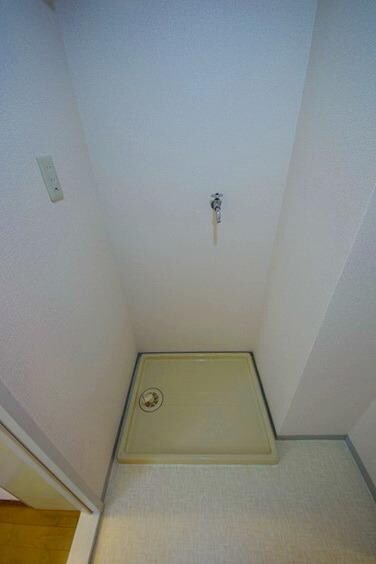 ファミリーカーサの物件内観写真