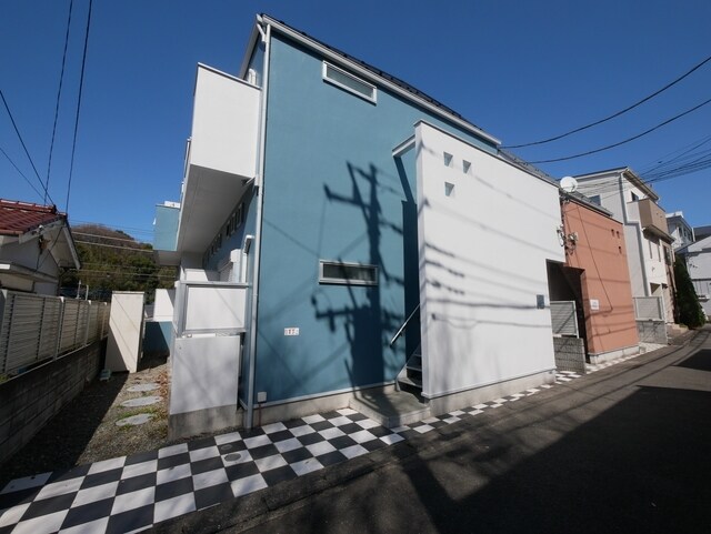 サフィール向ヶ丘の物件外観写真