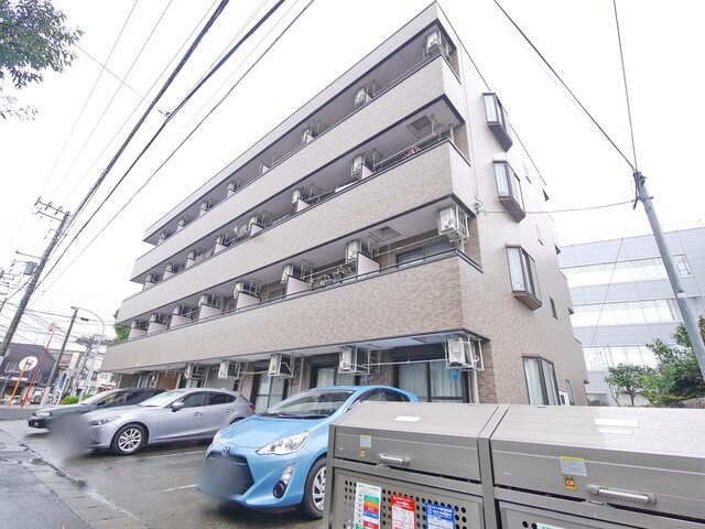 アーク登戸の物件外観写真