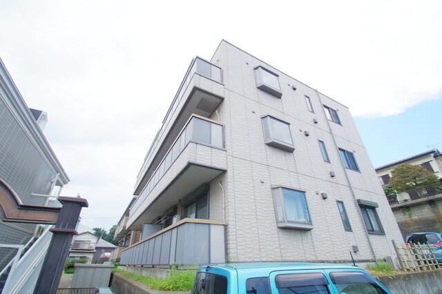 アマポーラ西生田の物件外観写真