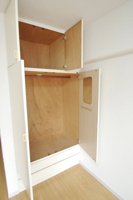 グランドゥール登戸の物件内観写真