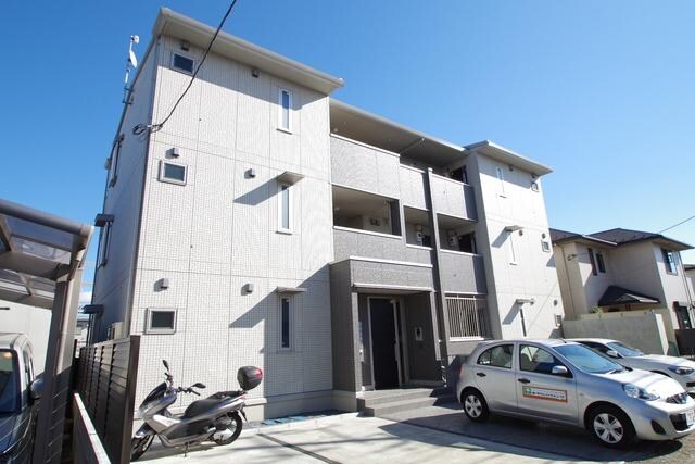 セジュールウィンの物件外観写真