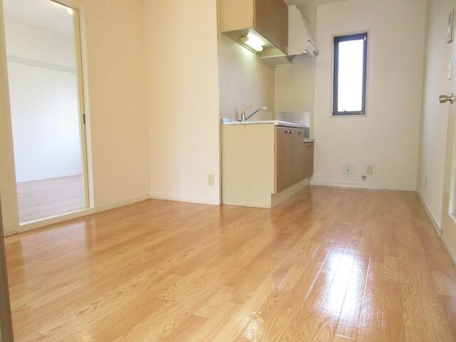 ヴィラ・エクレールAの物件内観写真