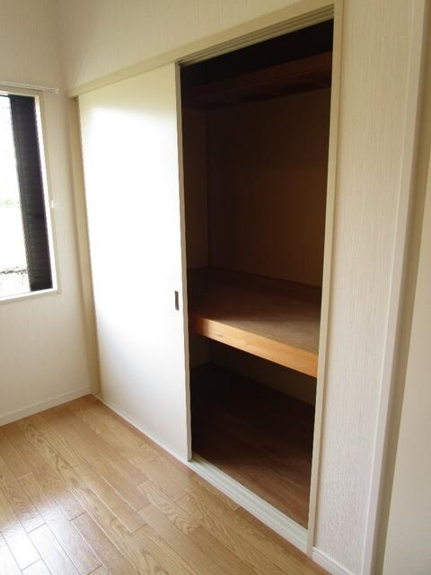 ヴィラ・エクレールAの物件内観写真