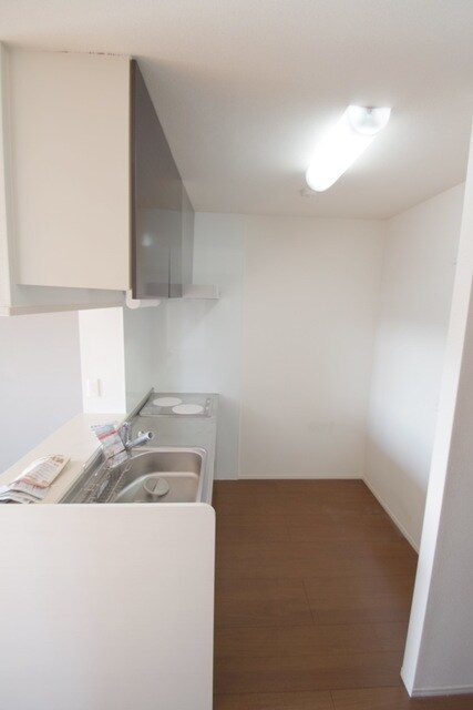 ジュネス中河原の物件内観写真