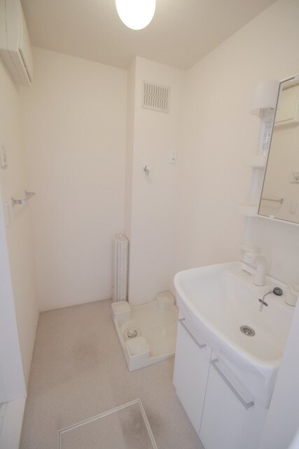 ジュネス中河原の物件内観写真