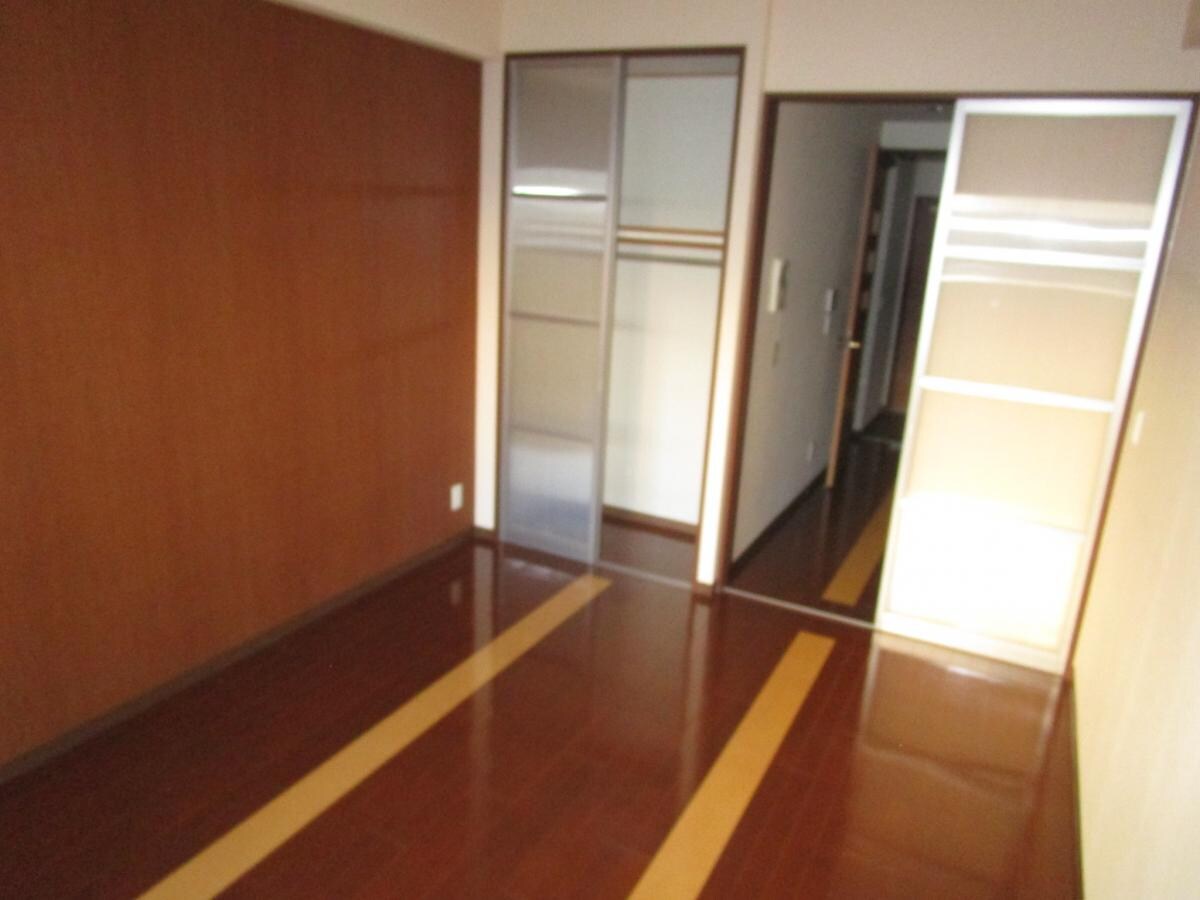 コンソラーレ本厚木の物件内観写真