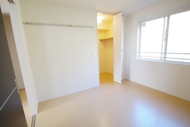 ドエルＥＢＩＮＡの物件内観写真