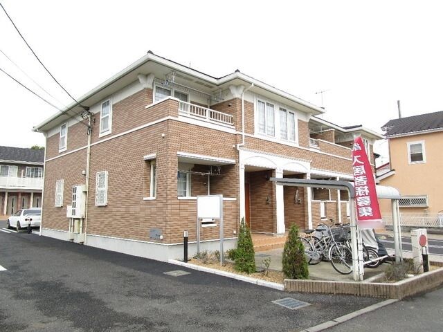 シャン・ド・フルールの物件外観写真