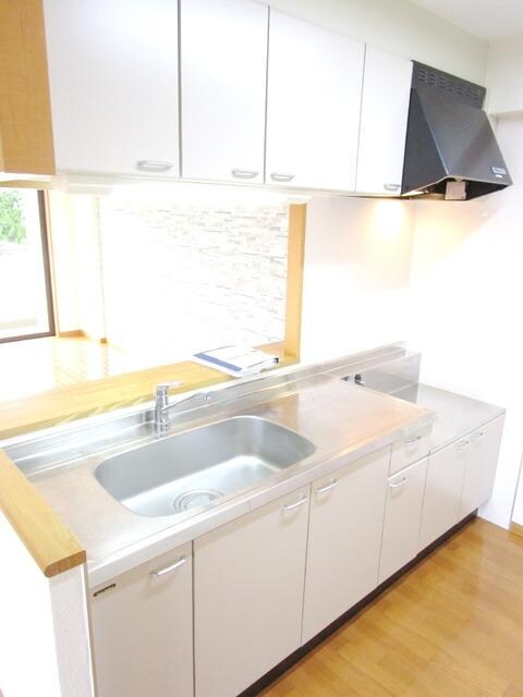 ベルシャイン厚木の物件内観写真