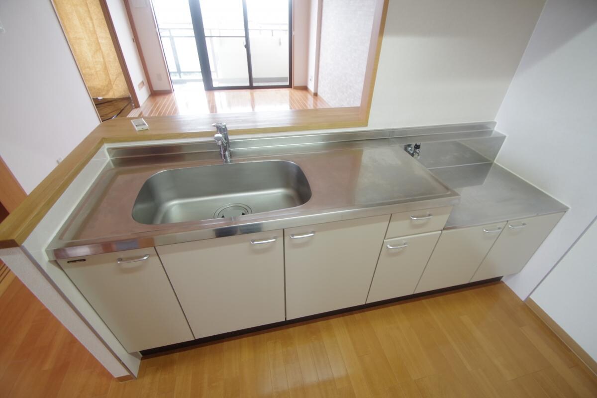 ベルシャイン厚木の物件内観写真