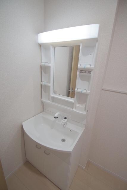 クレイドルガーデン厚木市山際第２６の物件内観写真