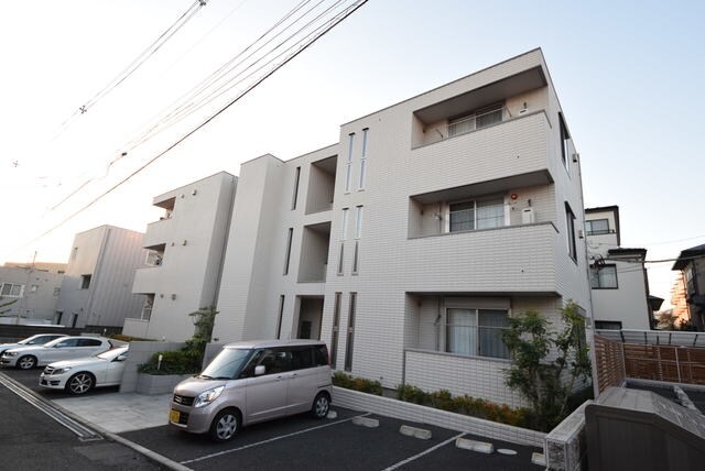 イースタンパレスの物件外観写真