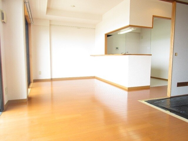 ベルシャイン厚木の物件内観写真