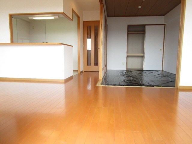 ベルシャイン厚木の物件内観写真