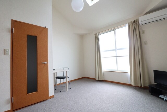 レオパレス鶴間アイリスIIの物件内観写真