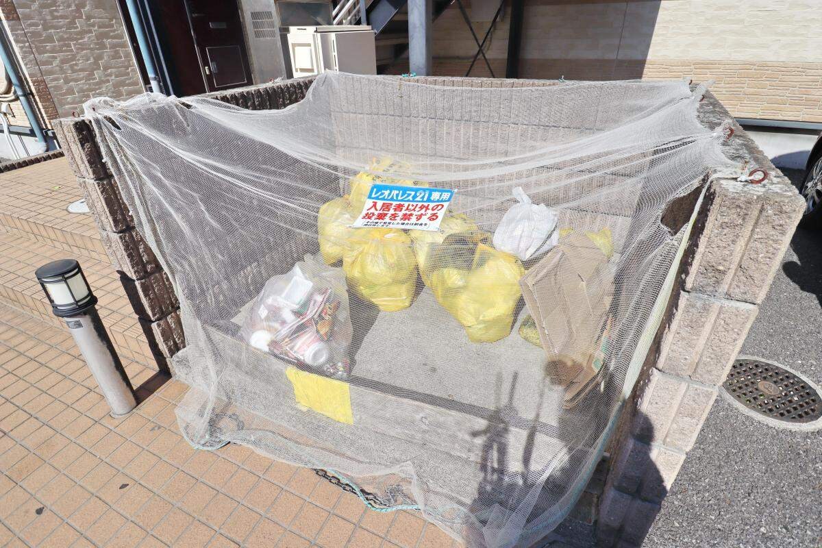 レオパレスフォレストフラワーの物件内観写真