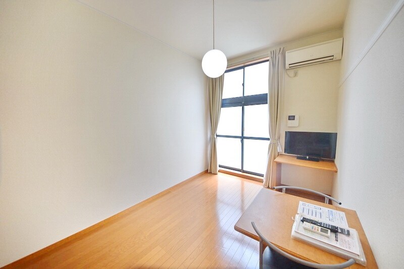 レオパレスブルースカイ　阿久和の物件内観写真