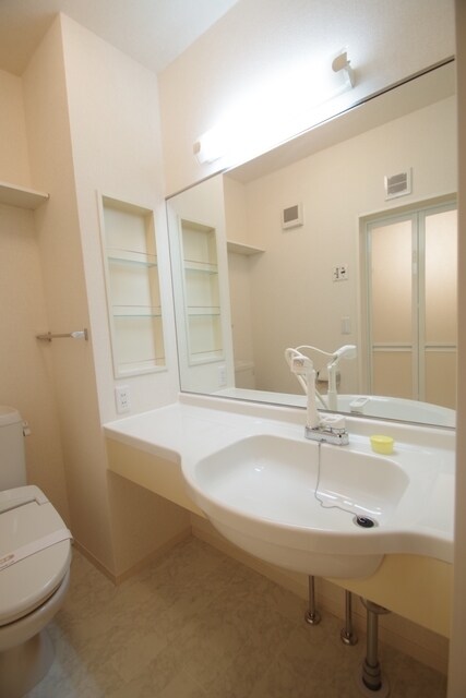 エストゥディオ　　　の物件内観写真