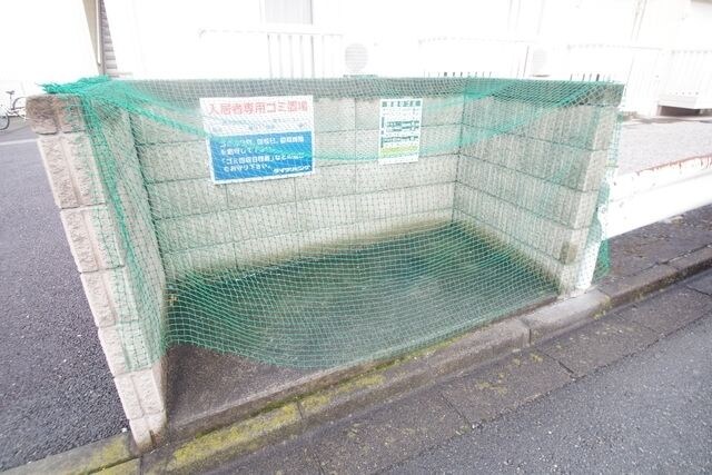 エストゥディオ　　　の物件内観写真