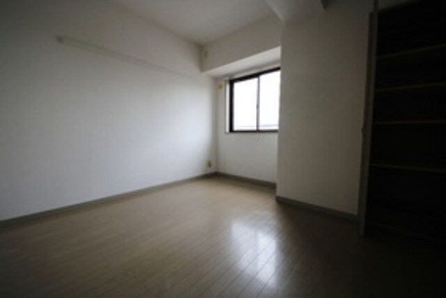 サザントゥリーIIの物件内観写真