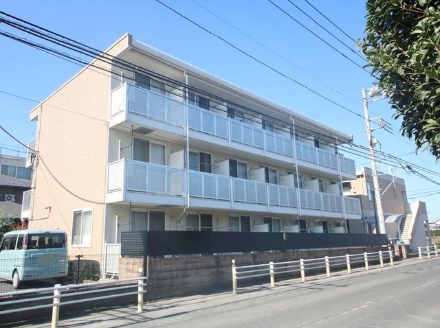 レオパレスメゾン　五月館の物件外観写真