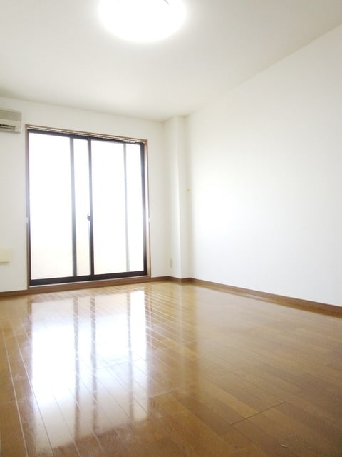 アンプルールフェールライムの物件内観写真