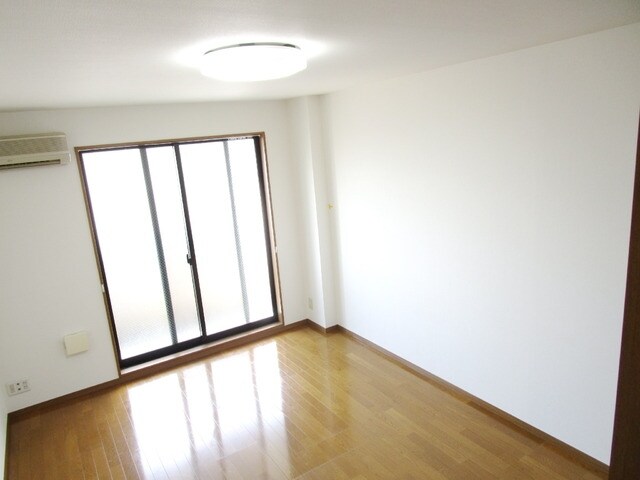 アンプルールフェールライムの物件内観写真