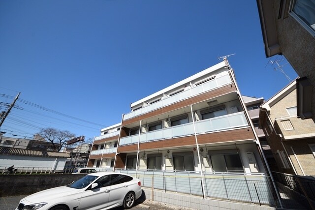 リブリ・オリンピアの物件外観写真