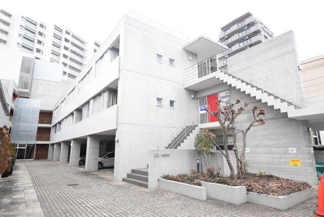 ＯＺ－ＣＯＵＲＴの物件外観写真