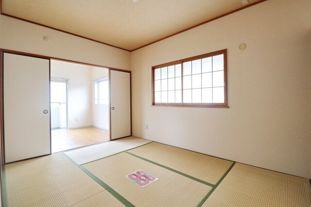 フローラル霧が丘の物件内観写真