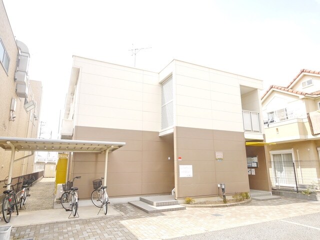 レオパレスガーデンアオキの物件外観写真