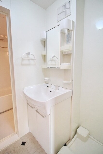 ヒルズ・カーリアＡの物件内観写真