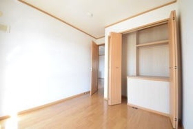 ラシーヌ弐番館の物件内観写真