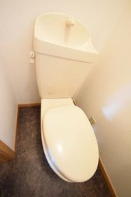 ラシーヌ弐番館の物件内観写真