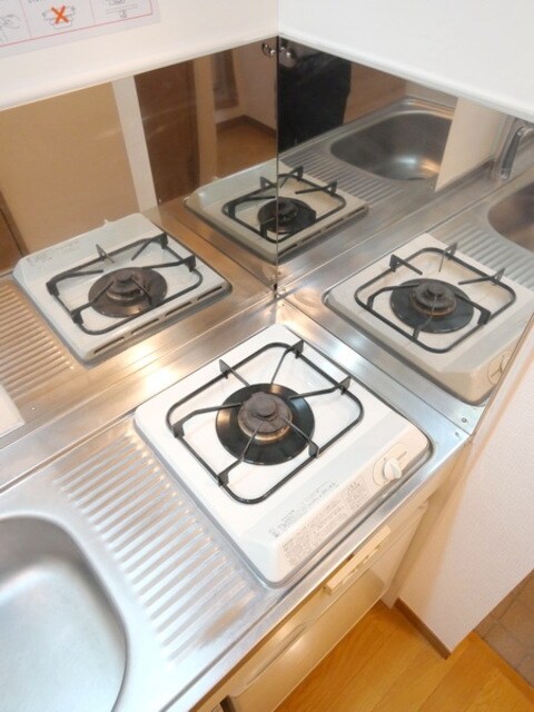 Castle　Sky・Eの物件内観写真