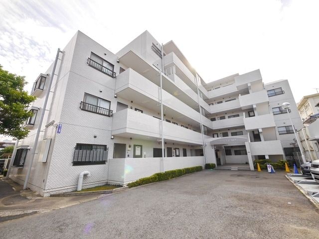 コスモリード武蔵中原の物件外観写真