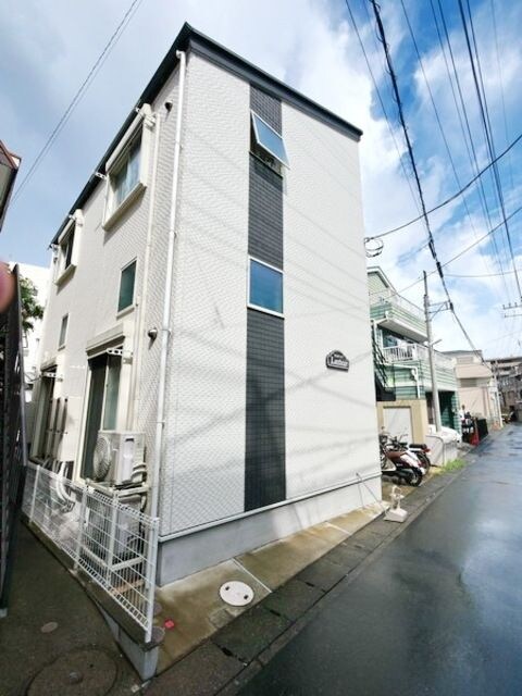 ラスティアの物件外観写真