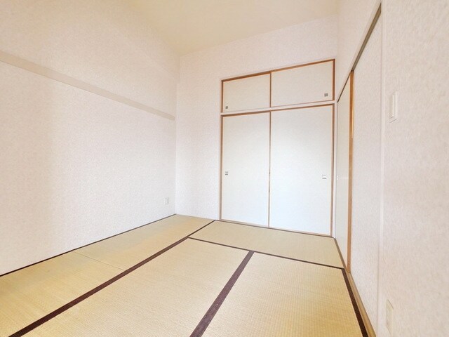 バードタウン７番館の物件内観写真