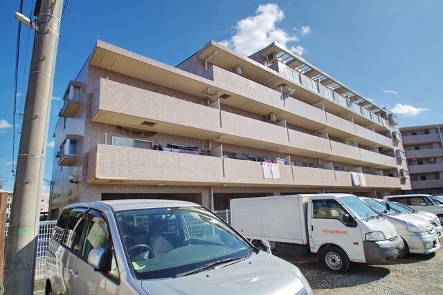 バードタウン７番館の物件外観写真