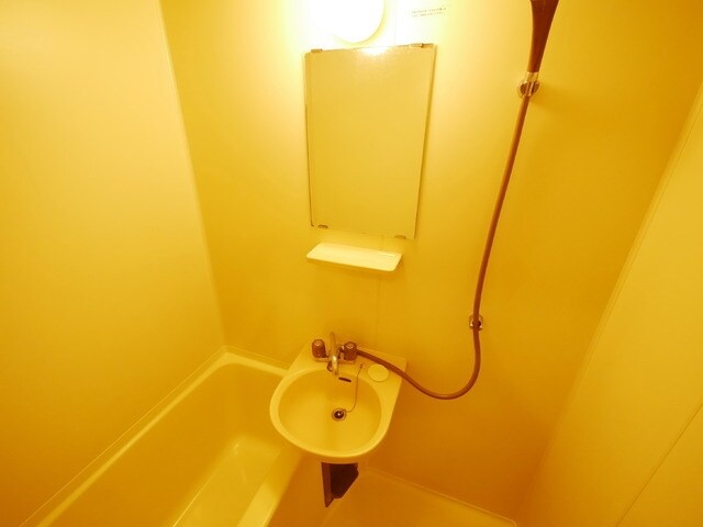 エステートピア山崎Ａの物件内観写真