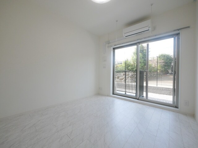 ラフィスタ鷺沼　南棟の物件内観写真