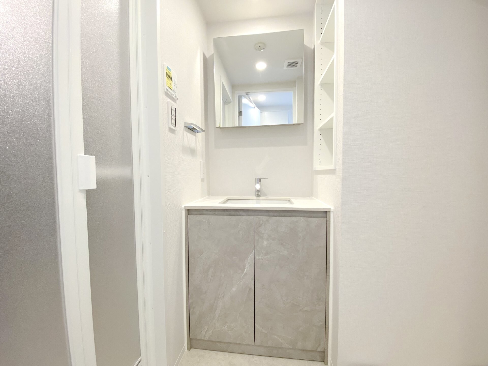 オープンブルーム溝の口の物件内観写真