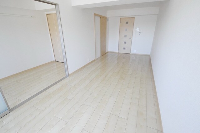 シャン・ド・フルールIIIの物件内観写真