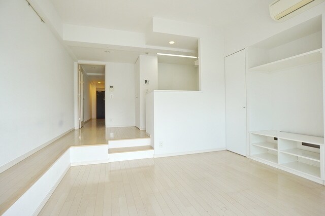 Ｍ　ＣＲＯＳＳの物件内観写真