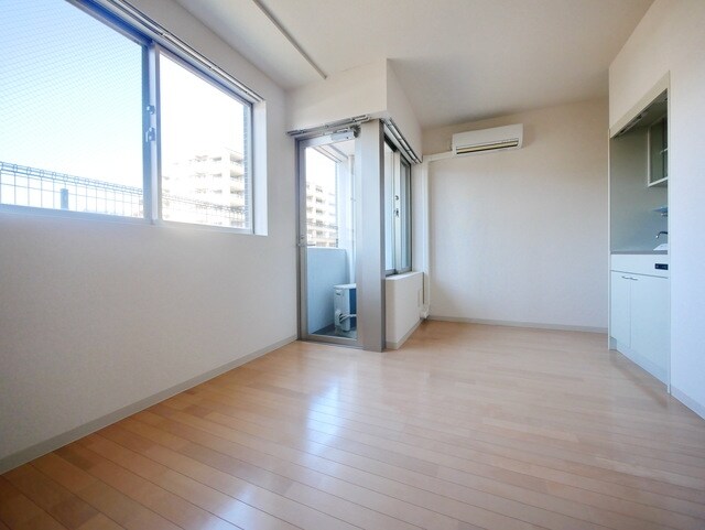 ファーストプレイスＣＱレジデンスの物件内観写真